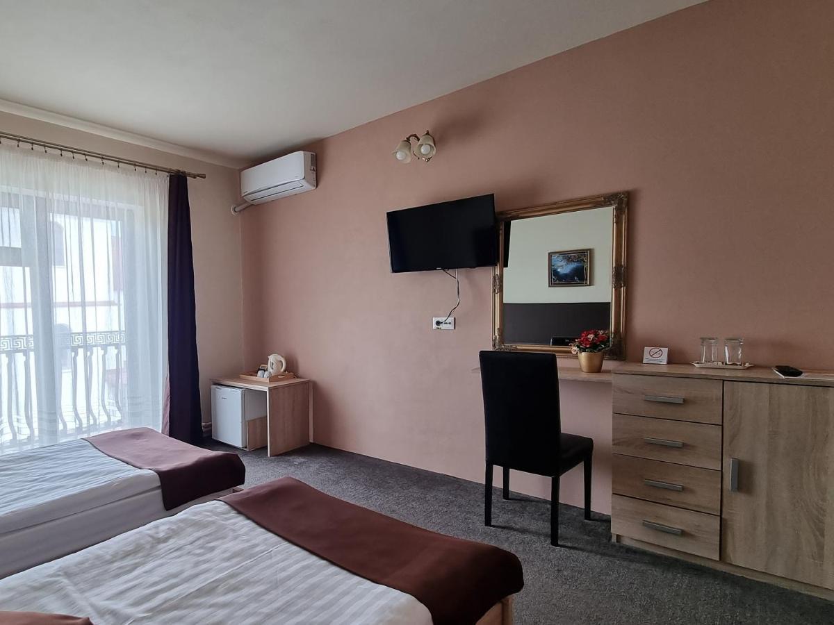 Alba Forum Алба-Юлія Екстер'єр фото