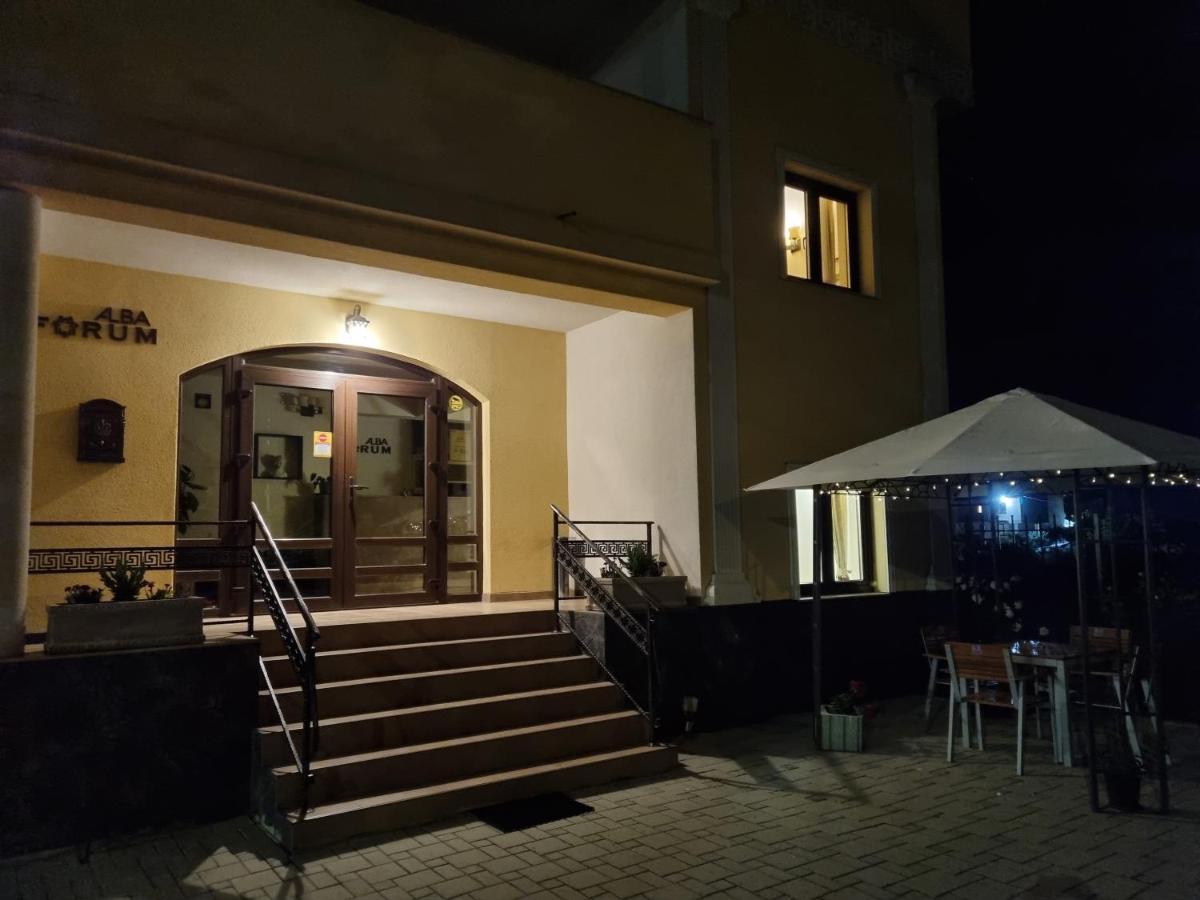 Alba Forum Алба-Юлія Екстер'єр фото